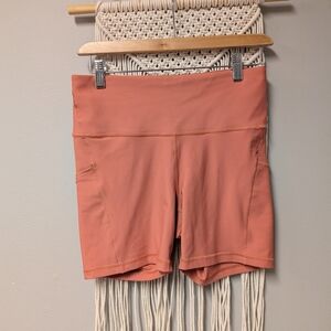 Athleta Coral Medium Interval Stash 5" Short Gym Run Bike